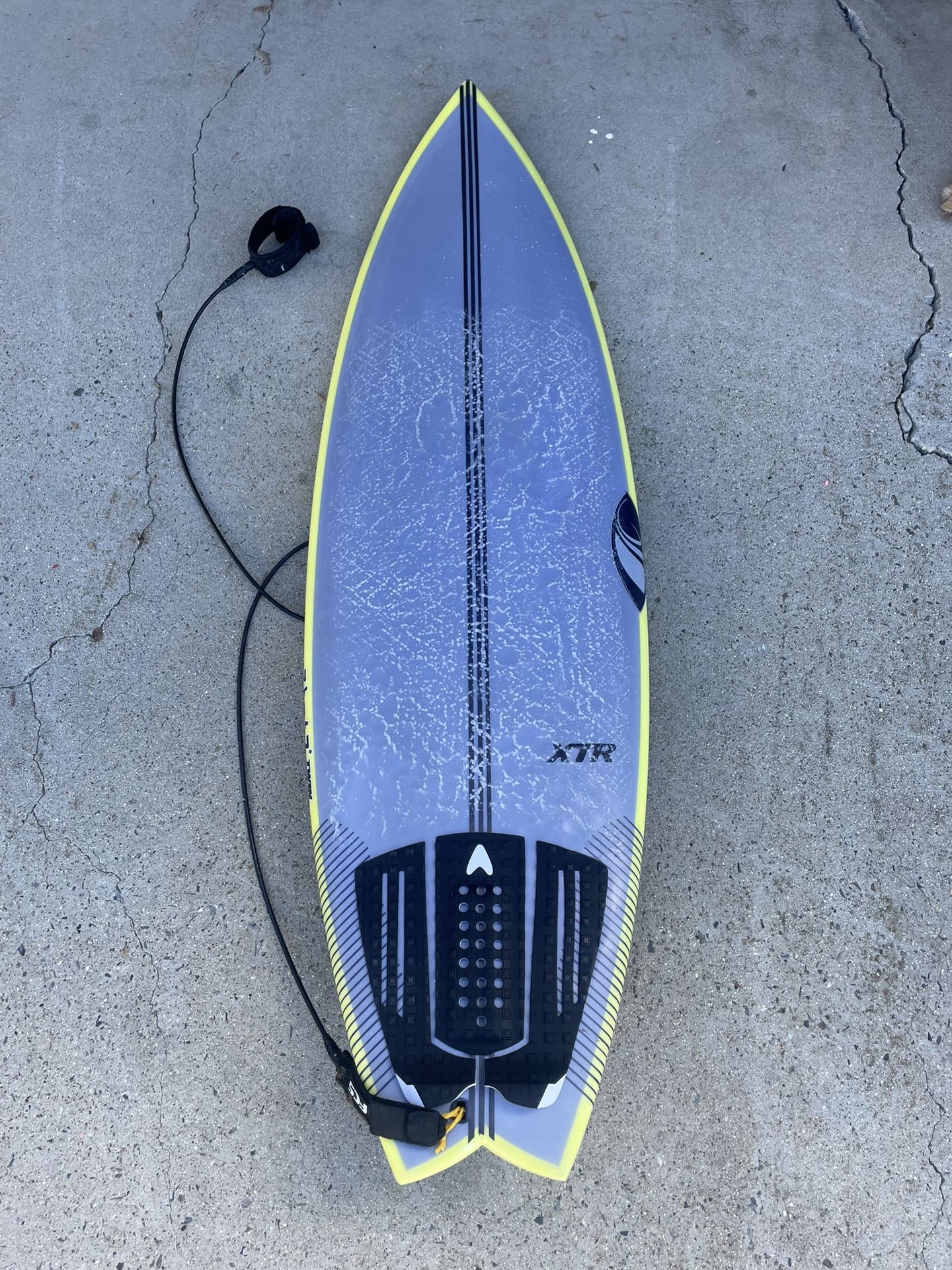 Sharpeye Twin Turbo Surfboard XTR