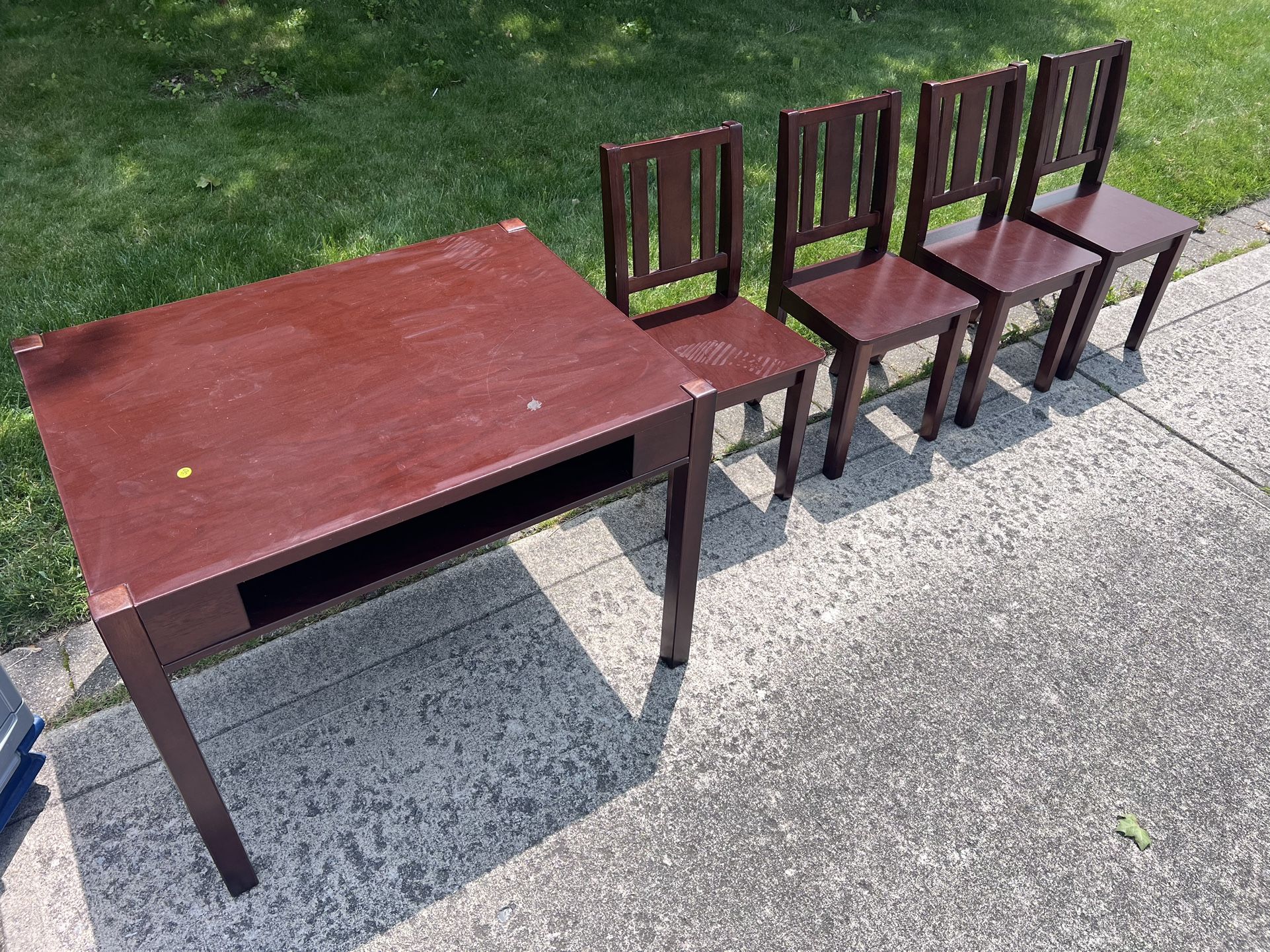 Kids Craft Table & Chairs