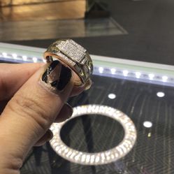 10k Gold Diamond Mens Ring ..we Have On Special  Special..