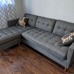 New 86x59 Sectional Couch / Free Delivery 