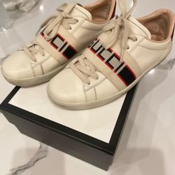 Gucci Sneakers