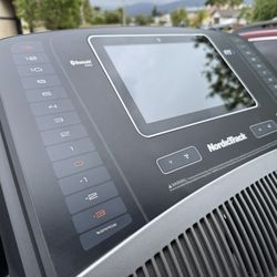 NordicTrack Commercial 1750 Treadmill