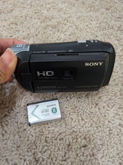 Sony HDR-PJ440 Full HD Handycam camcorder