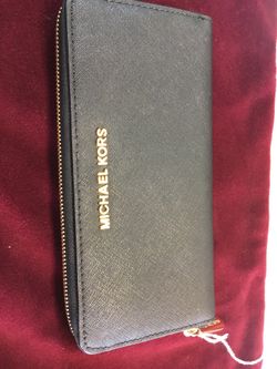 Michael kors wallet