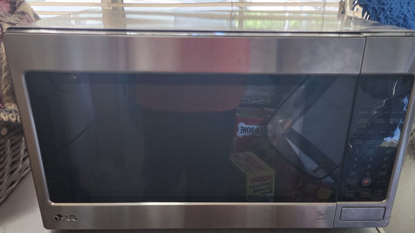 LG Microwave Oven