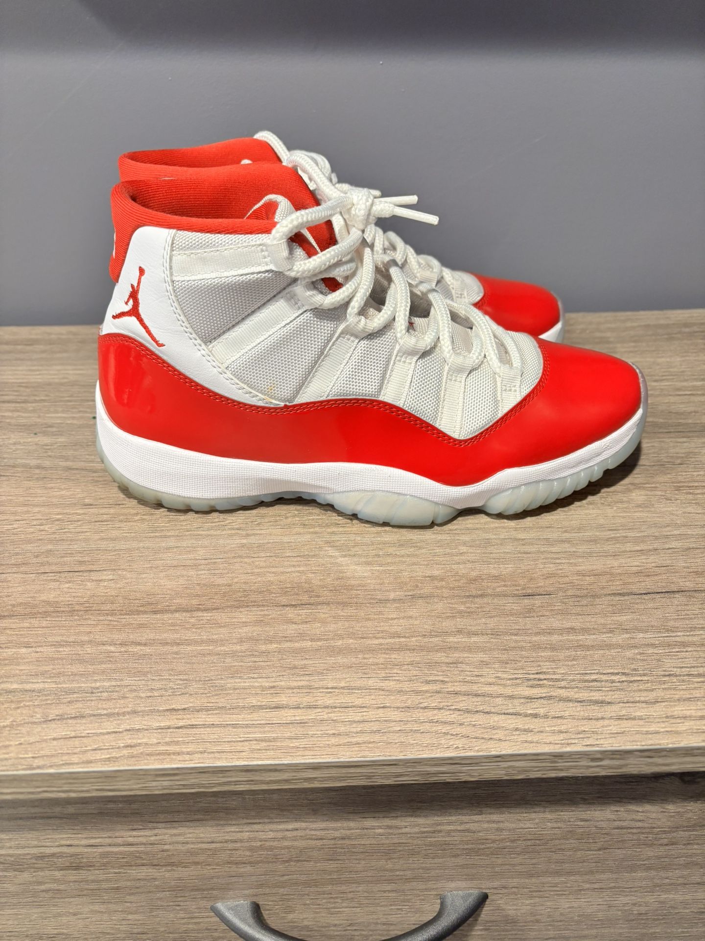 Jordan 11 Cherry