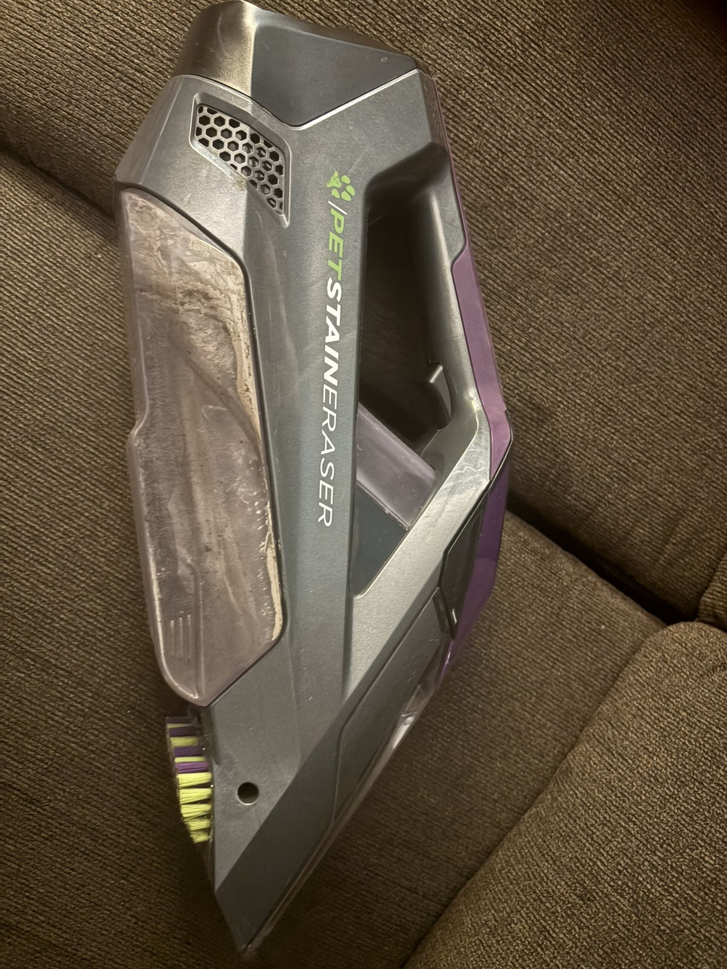 Carpet cleaner