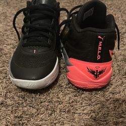Barely Used Size 5.5