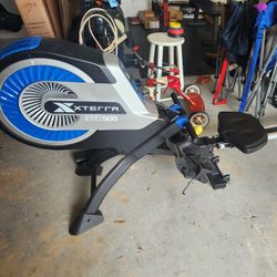  Rowing Machine (Xterra)