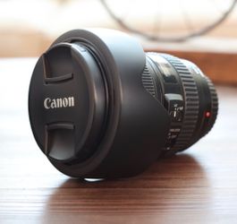 Canon EF 24-105 F4 USM IS L series