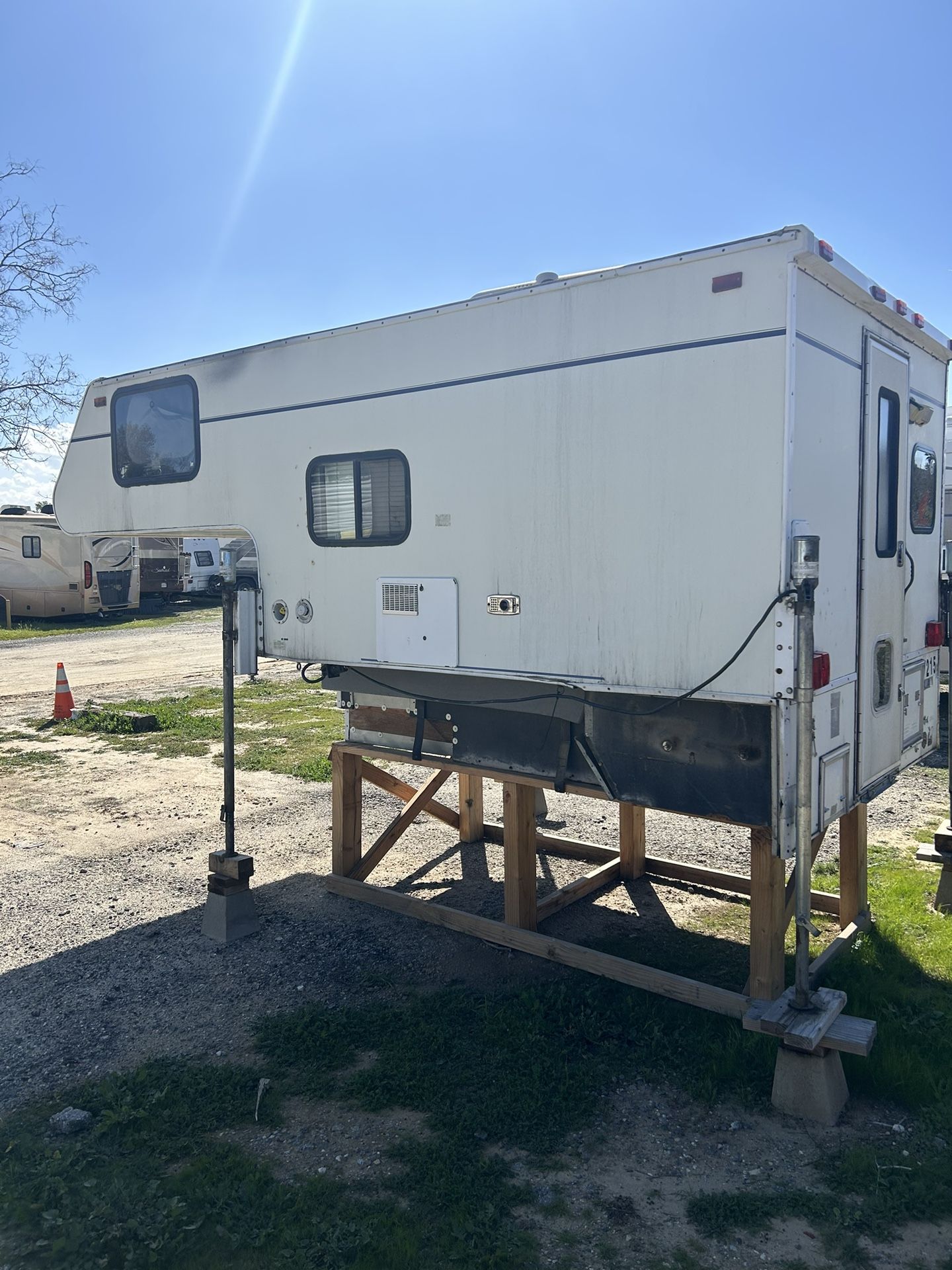 Cabover Camper for Sale in Beaumont, CA OfferUp