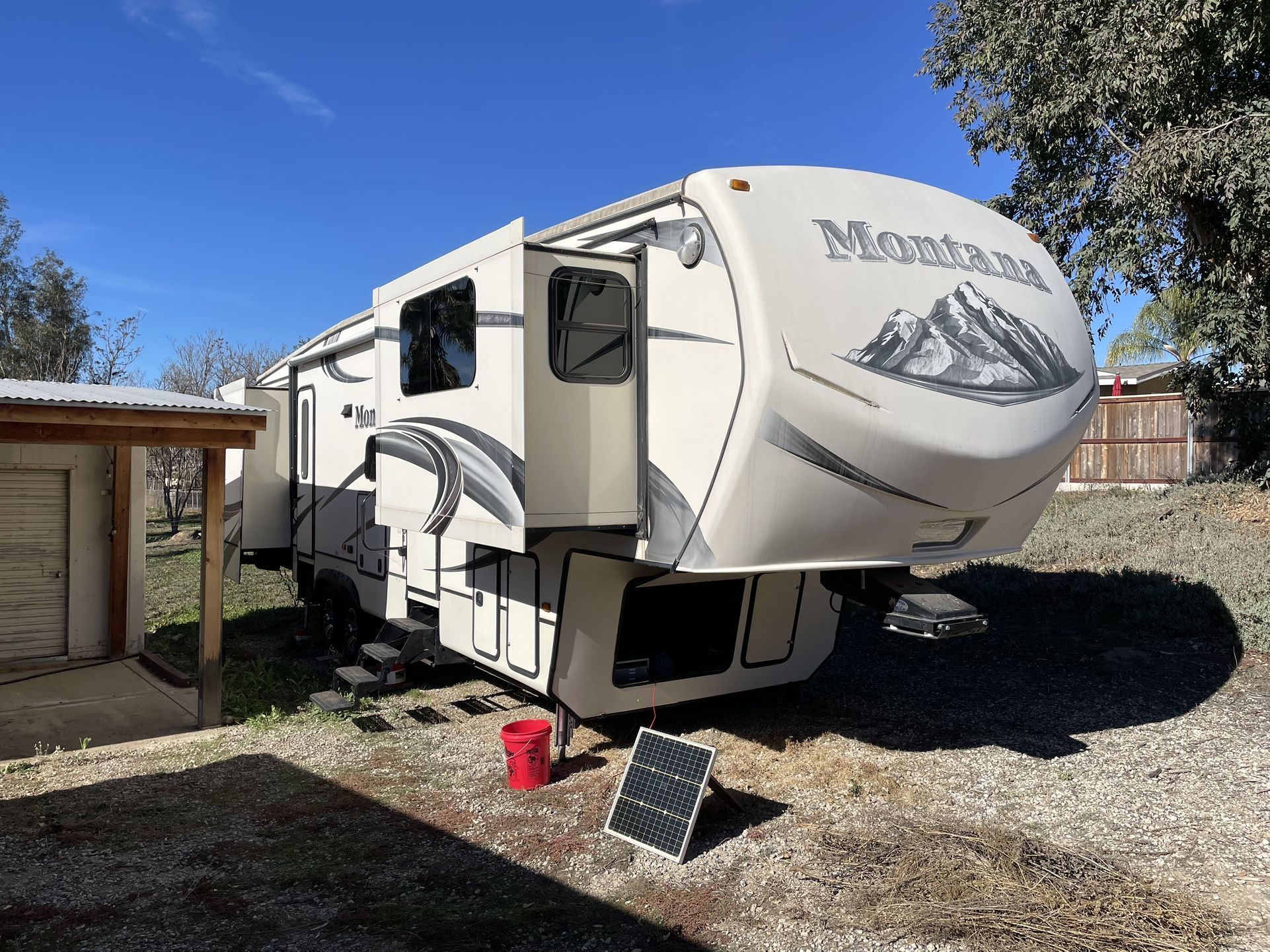 2015 Keystone Montana 3750 FL