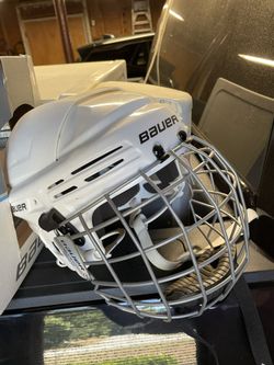 Youth Small Bauer Hockey Helmet