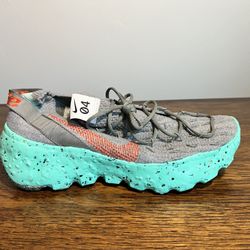 Nike Space Hippie 04
