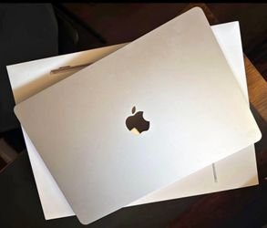 15" MacBook Air M4 with Apple warranty til 2028