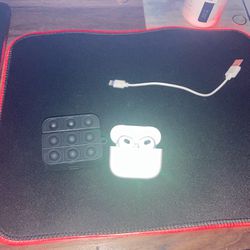 Led Mouse Pad And Headphones 
