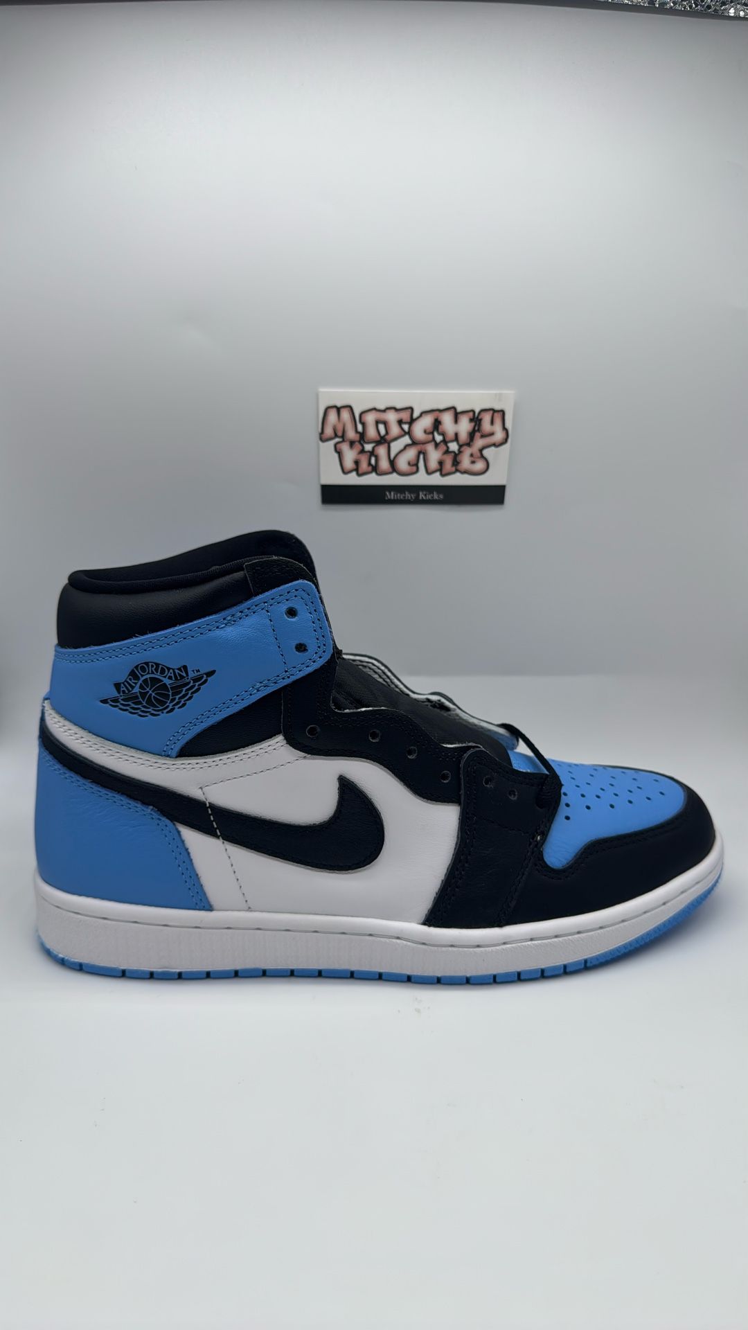 Jordan 1 Retro High OG UNC Toe Sz. 8.5