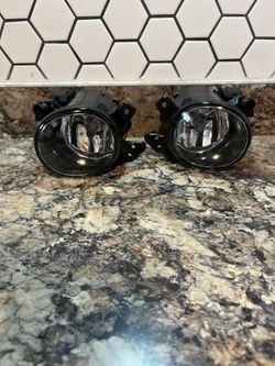 Mercedes Benz C250 C300c(contact info removed)-2011 Fog Lights 