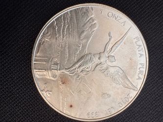 2010 Mexican Libertad 1 oz Silver Coin