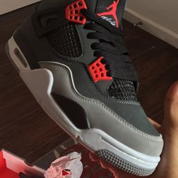 Air Jordans 4 Retro