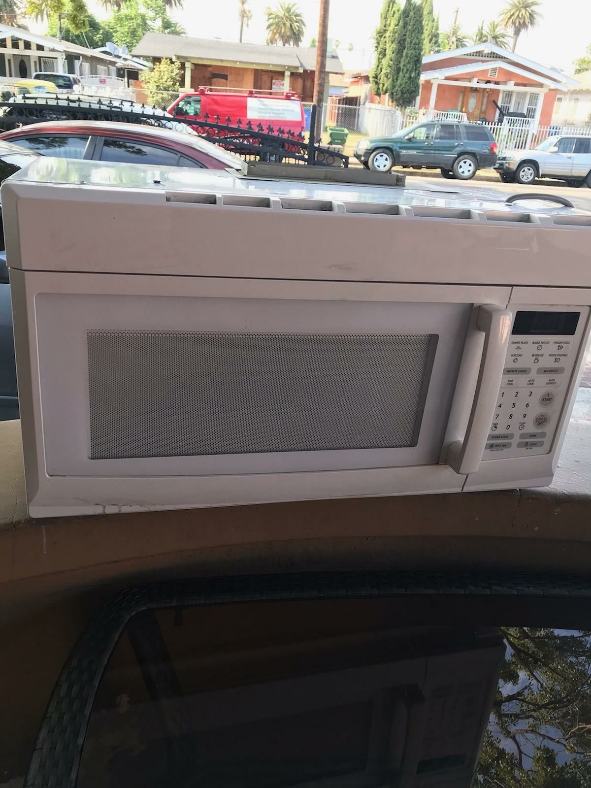 LG Microwave