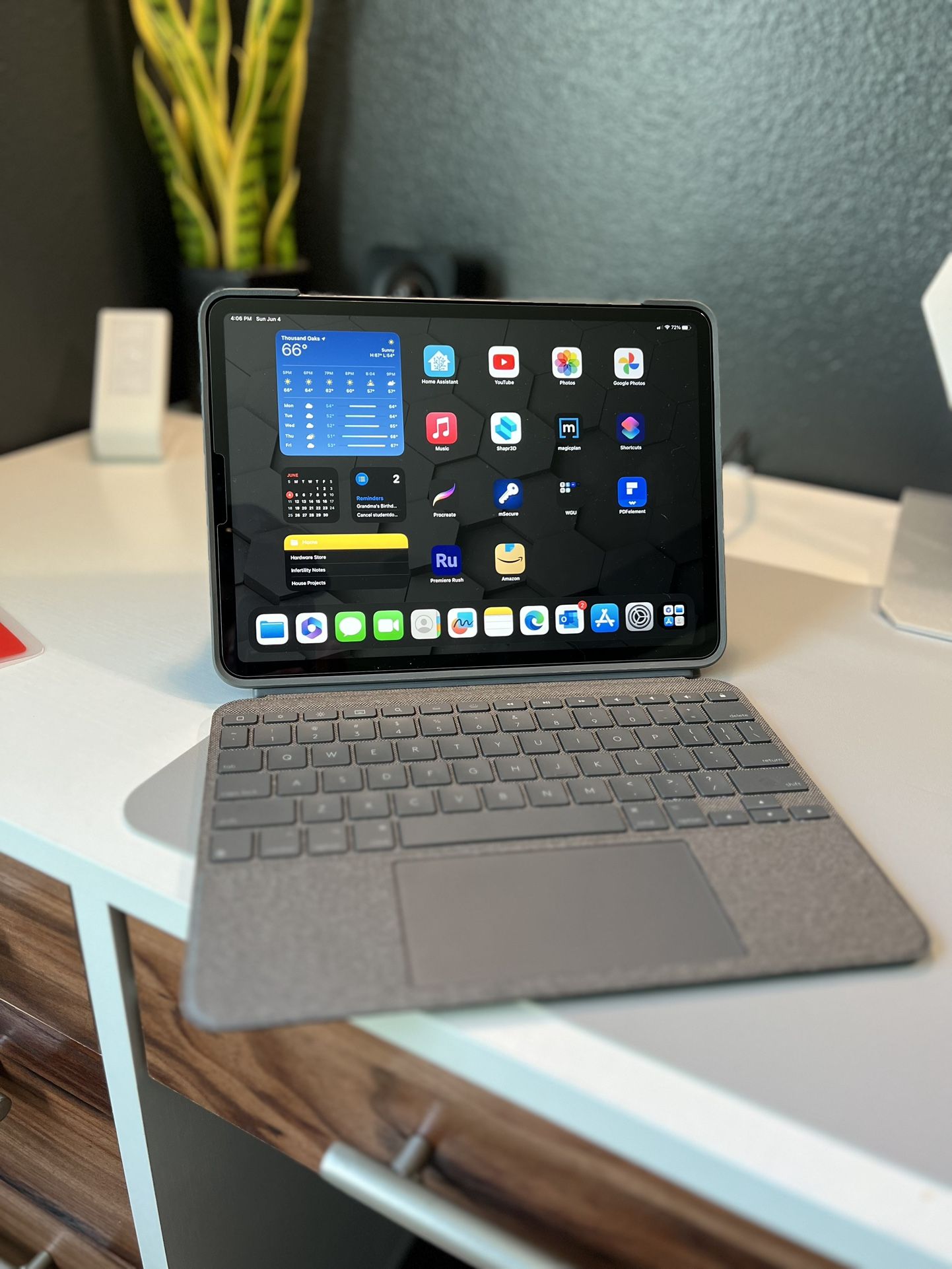 iPad Pro 11-inch (4th generation) Wi-Fi + Cellular 256GB for Sale in