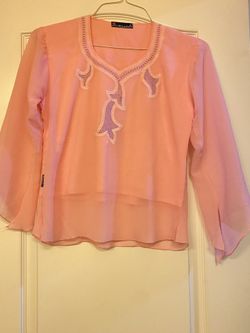 Rose or pink cute top for women Size 4/6