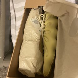 Yeezy 450 Sulfur 