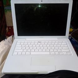 Macbook no charger don't know if it turns on for parts