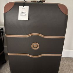 NEW DELSEY CHATELET AIR 2.0 Large 28” Luggage