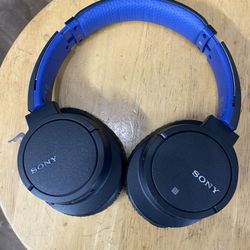 Sony Bluetooth Headphones  Excellent Condition 