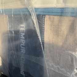 king Tempur-pedic ( new) 