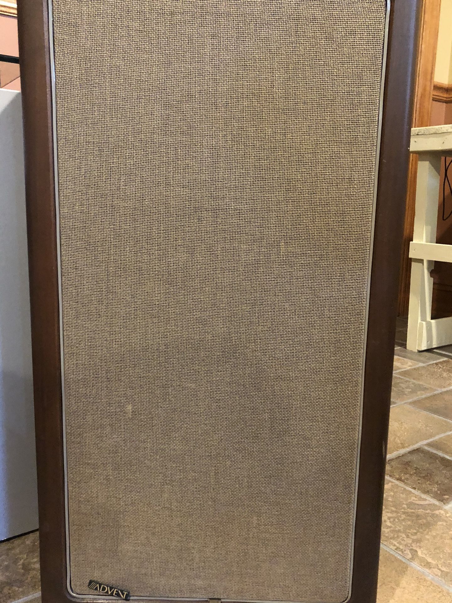 Advent speakers