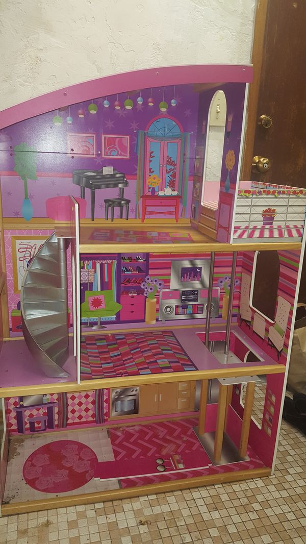 barbie mansion dollhouse with elevator