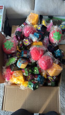 Tons of squishy toys Needoh cheese strawberry all new