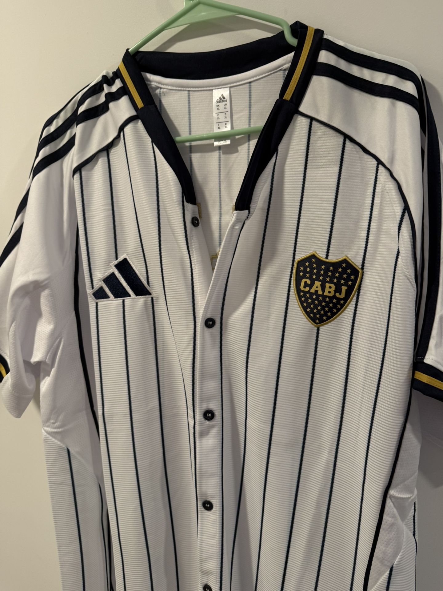 Ultra-cool Boca Juniors baseball jersey ππ Size XL