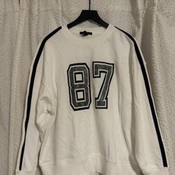 Women’s Forever 21 Sweater NEW