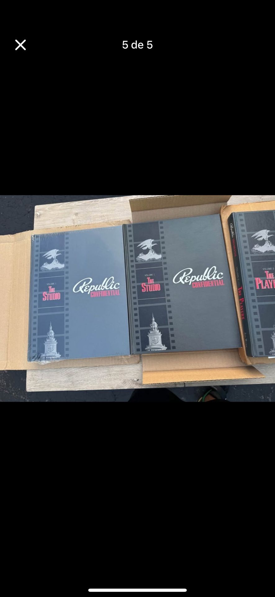 Vendo tres libros volumen dos volumen uno hay uno que está autografiado por la auditor firma original sólo para conocedores