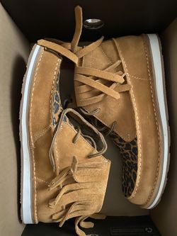 Ariat Hightops Booties Leopard 8 1/2 Shoes