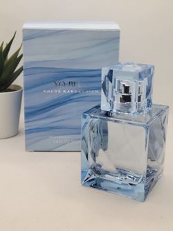 KHLOÉ KARDASHIAN
 
XO Blue Eau de Parfum

3.4 fl  (3 available)