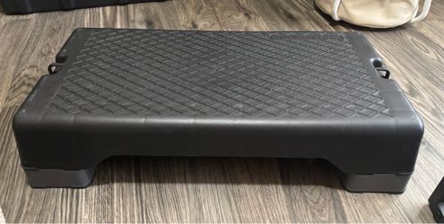 Aerobic step platform