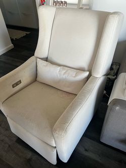 Babyletto kiwi electronic recliner and swivel glider with usb port