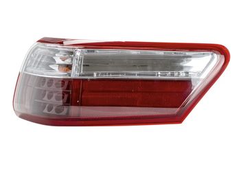 Toyota Camry Right Tail Light Assembly 