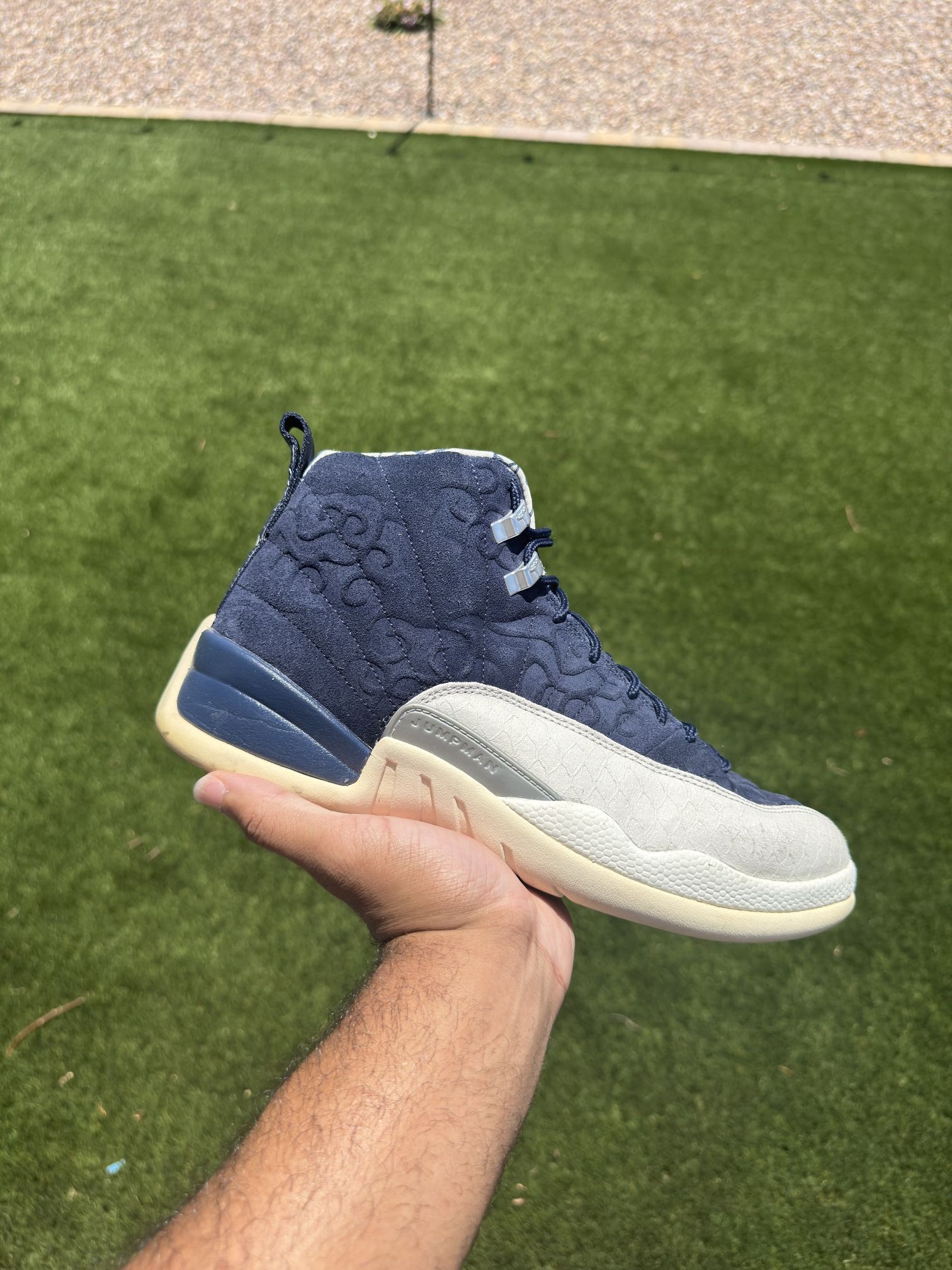 JORDAN 12 INTERNATIONAL FLIGHT