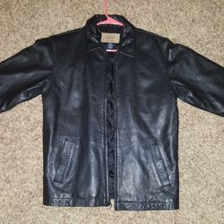 Ladys "XL" Leather coat by GAP 