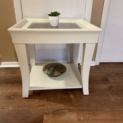 Nice Antique White End Table