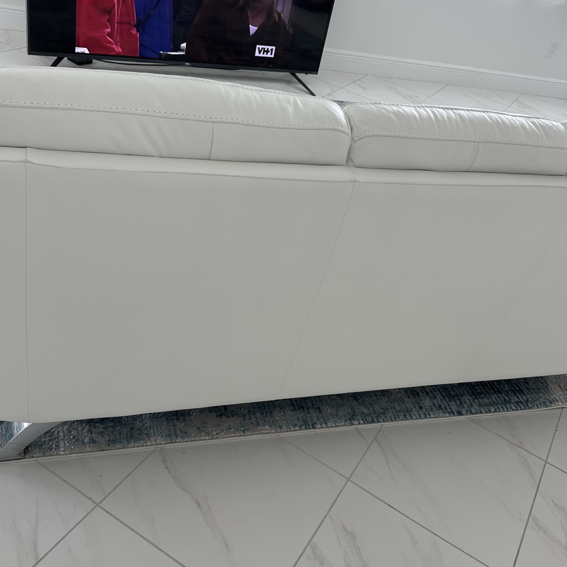 Sofa, Purchased 1 Year Ago. for Sale in Port St. Lucie, FL OfferUp