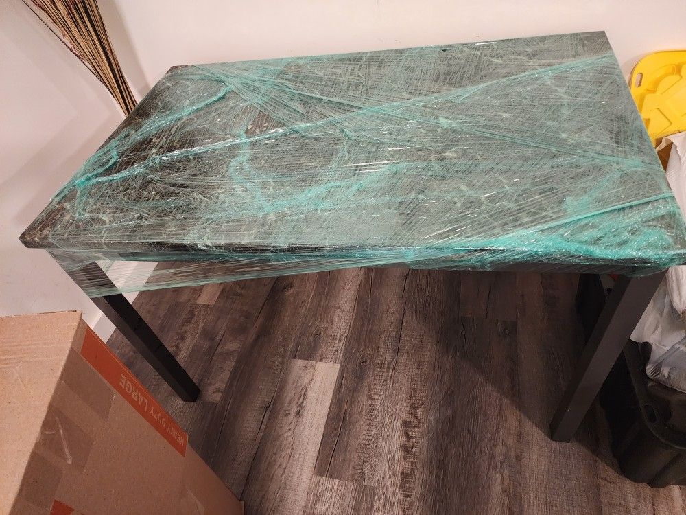 Kitchen Table & 4 Chairs