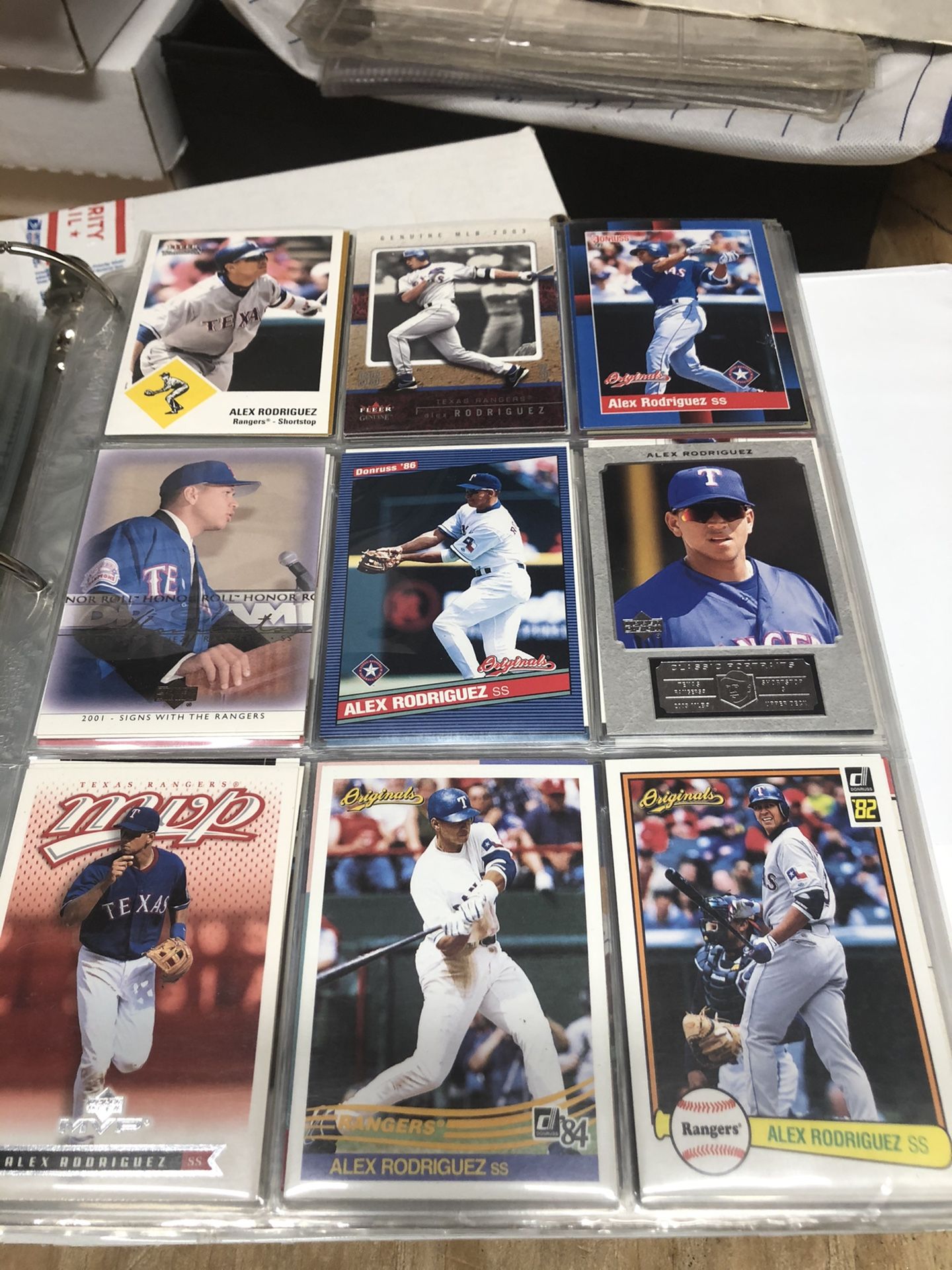 100 TEXAS RANGERS Baseball Cards + 10 Binder Pages at 's Sports  Collectibles Store