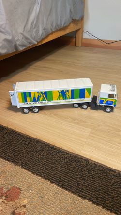 Vintage Valspar Paint And Coatings Semi Truck Box Trailer